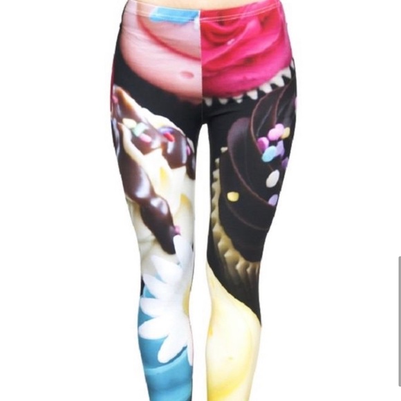 Sweet Illusions Candy Land Sprinkles & Cupcakes Leggings - Picture 6 of 12